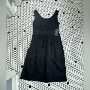 NWT insight sleeveless zipper back dress size 4